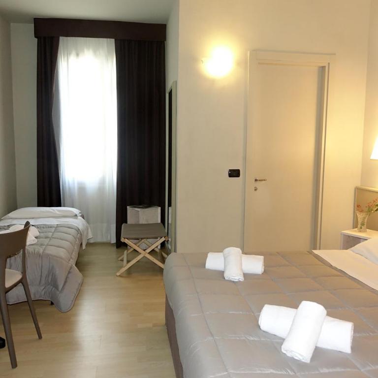 Hotel Corallo Rimini - Camera Tripla - 1