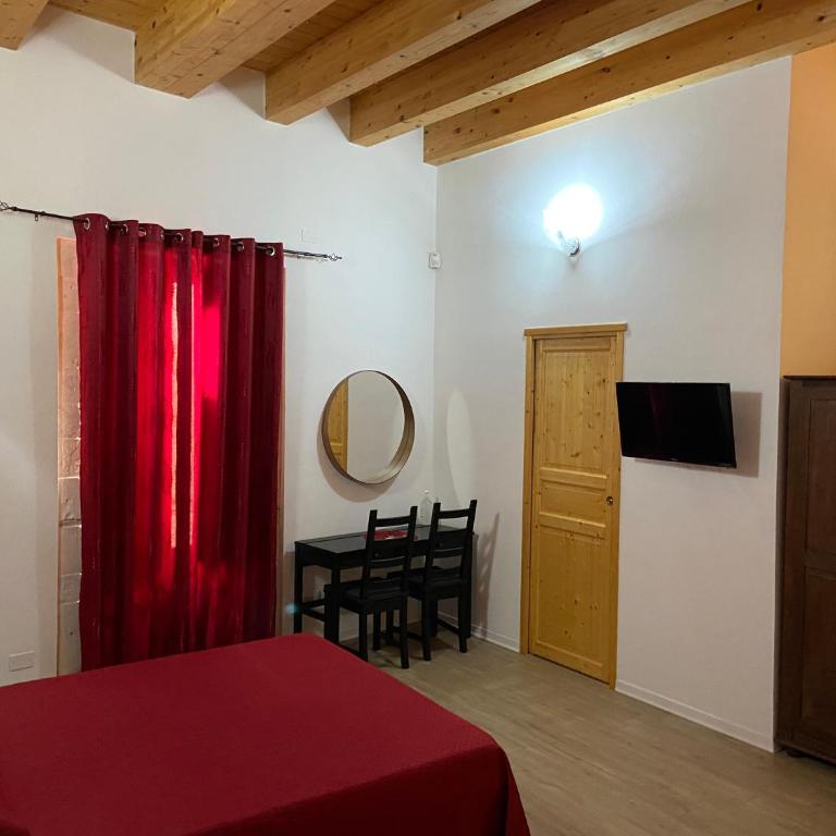 Decadracma rooms - Ampia Camera Matrimoniale - 10
