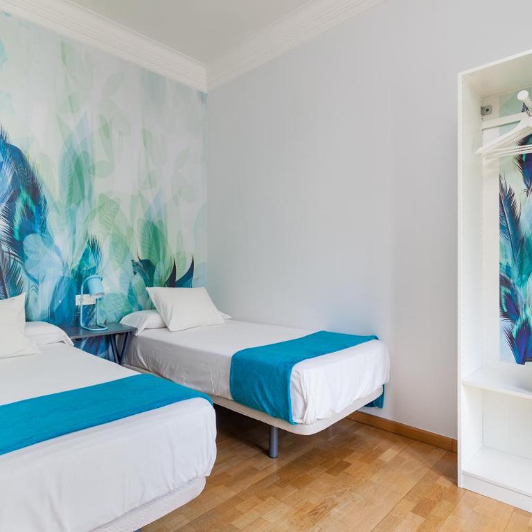 Art House Station Rocafort ´Sant Antoni´ - Three-Bedroom Apartment - 1