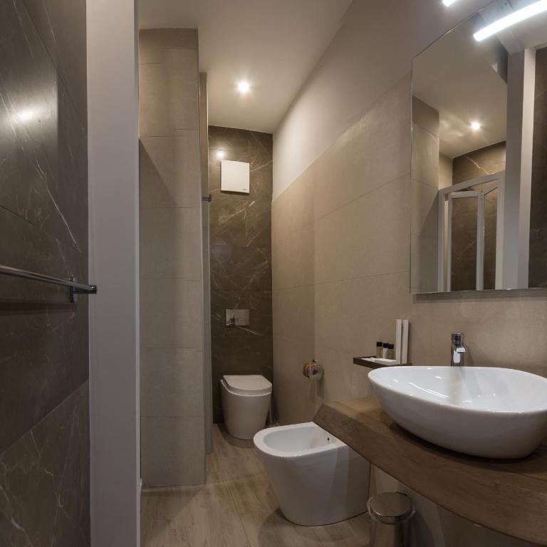 Giafra Luxury Rooms - Camera Matrimoniale/Doppia con Letti Singoli con Balcone - 5