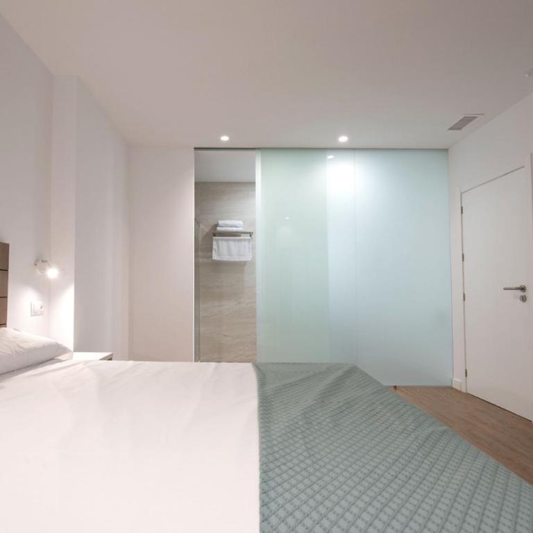 Hostal Beach - Habitación Doble Deluxe - 4