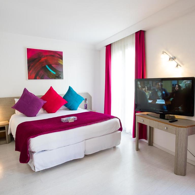 Cristal Hôtel & Spa - Chambre Double Privilège - Accès Gratuit au Spa - 2