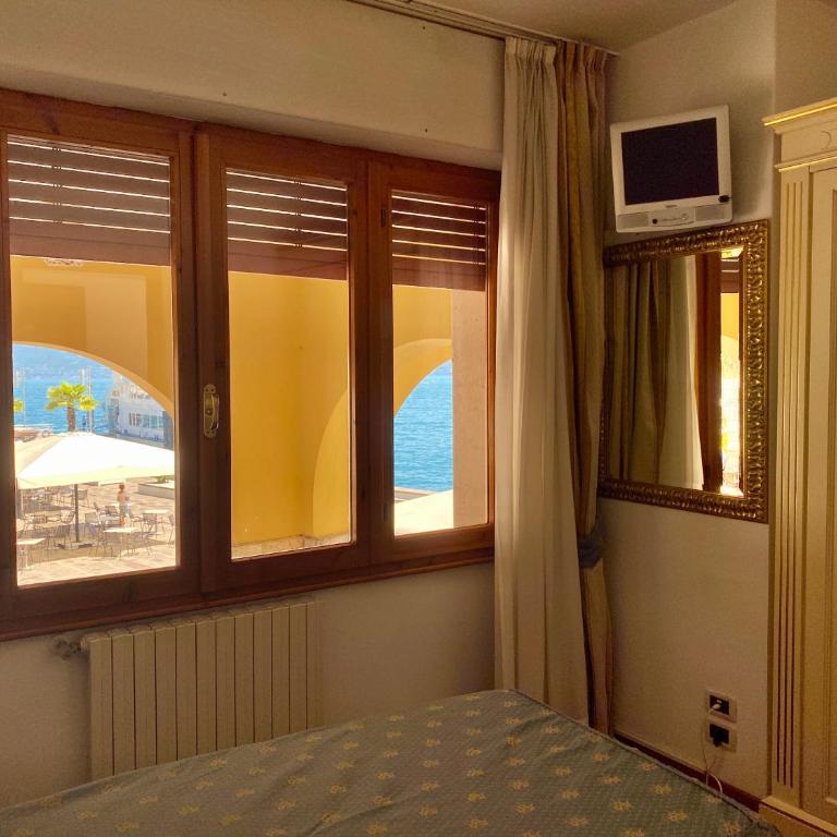 Camere Al Veliero - Camera Quadrupla con Vista Lago - 2