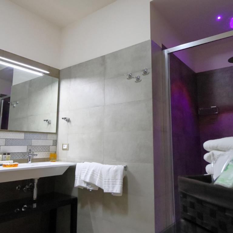 RIAD Comfort Rooms - Camera Quadrupla Deluxe - 12