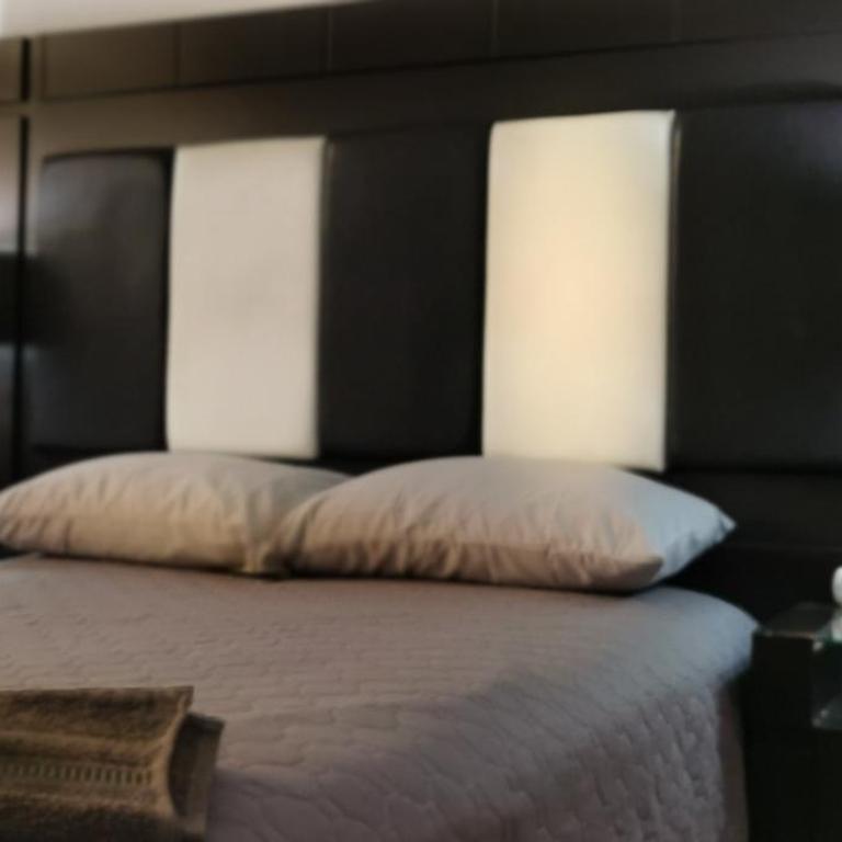 Dahlia House in Querétaro City - Three-Bedroom House - 34