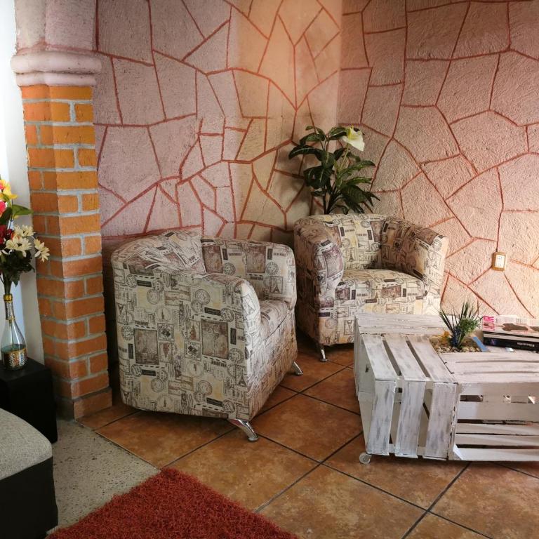 Dahlia House in Querétaro City - Three-Bedroom House - 35