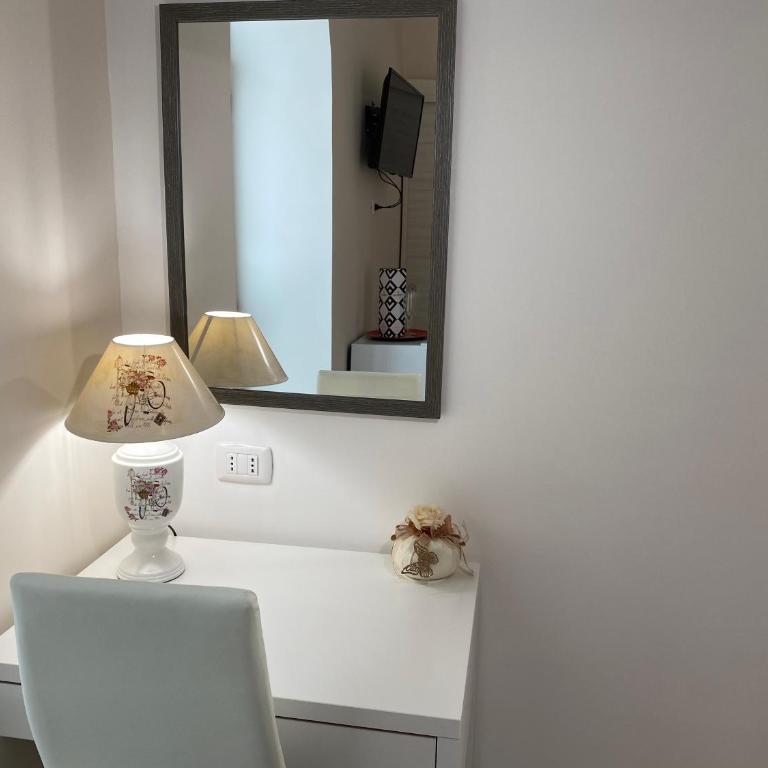 B&B Enjoy Happyness - Camera Matrimoniale con Bagno Privato - 26