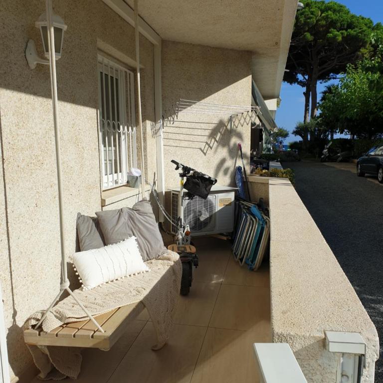 APARTAMENTO 1ª LINEA DE MAR CAMBRILS VILAFORTUNY - Two-Bedroom Apartment - 1