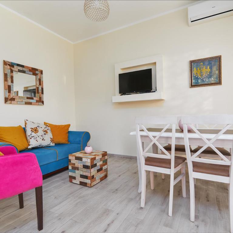 Our Sunset Apartments with Pool and Sea View - One-Bedroom Apartment - 15