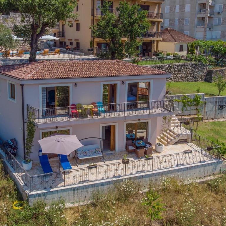 Our Sunset Apartments with Pool and Sea View - Two-Bedroom Apartment - 11