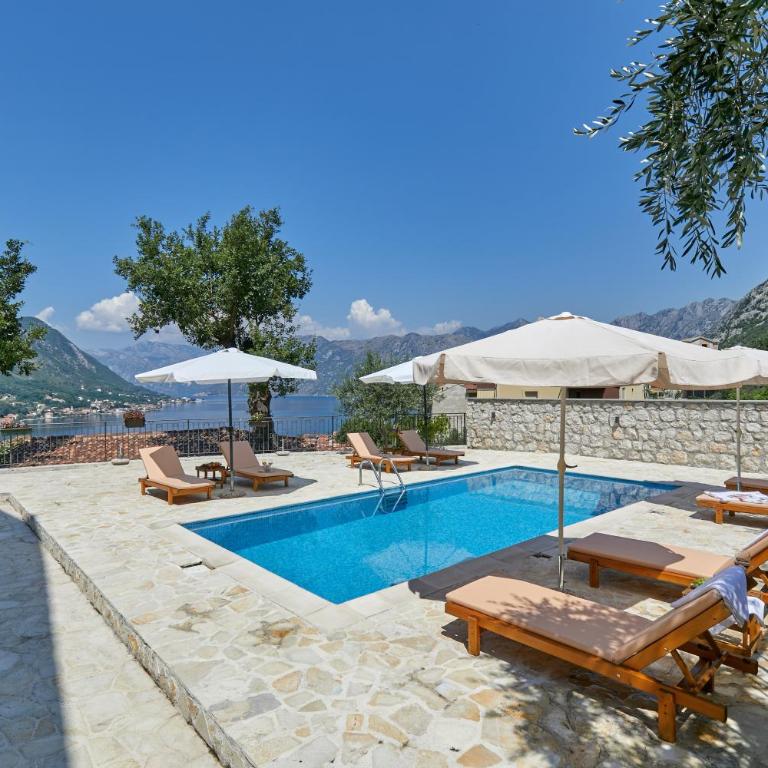 Our Sunset Apartments with Pool and Sea View - Two-Bedroom Apartment - 10