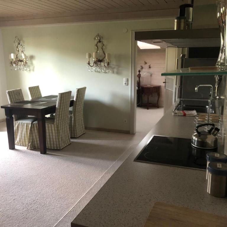 Haus Wenger Mountain View & Swimming Pool - Deluxe Apartment - 3
