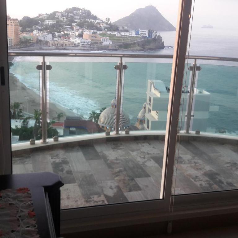 Suite Chiametlan Cerro de la Neveria MZ - Three-Bedroom Apartment - 12
