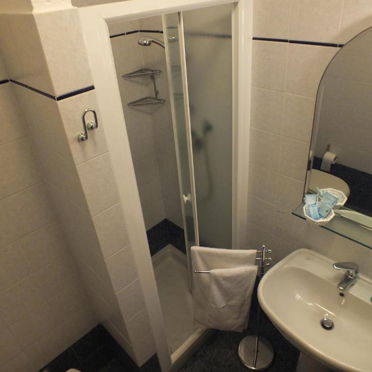 B&B Casale Virgili - Camera Singola con Bagno Privato Esterno - 3