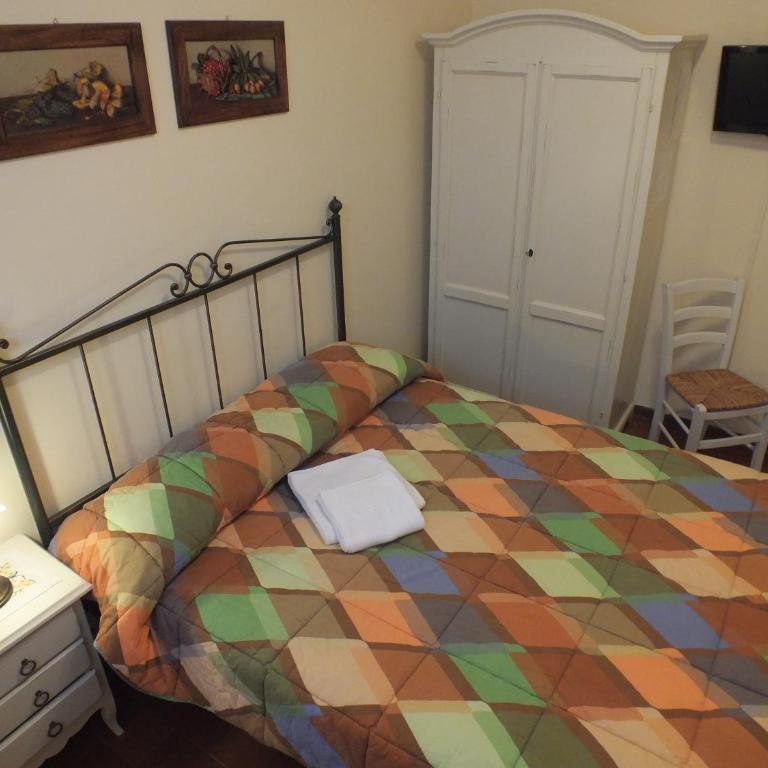 B&B Casale Virgili - Camera Singola con Bagno Privato Esterno - 4