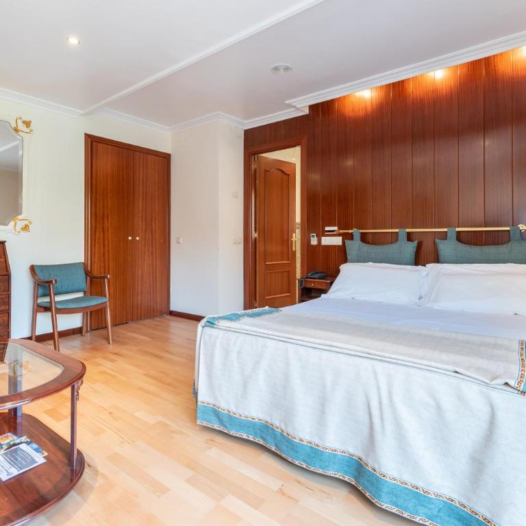 Hotel Canadá - Suite Deluxe - 3