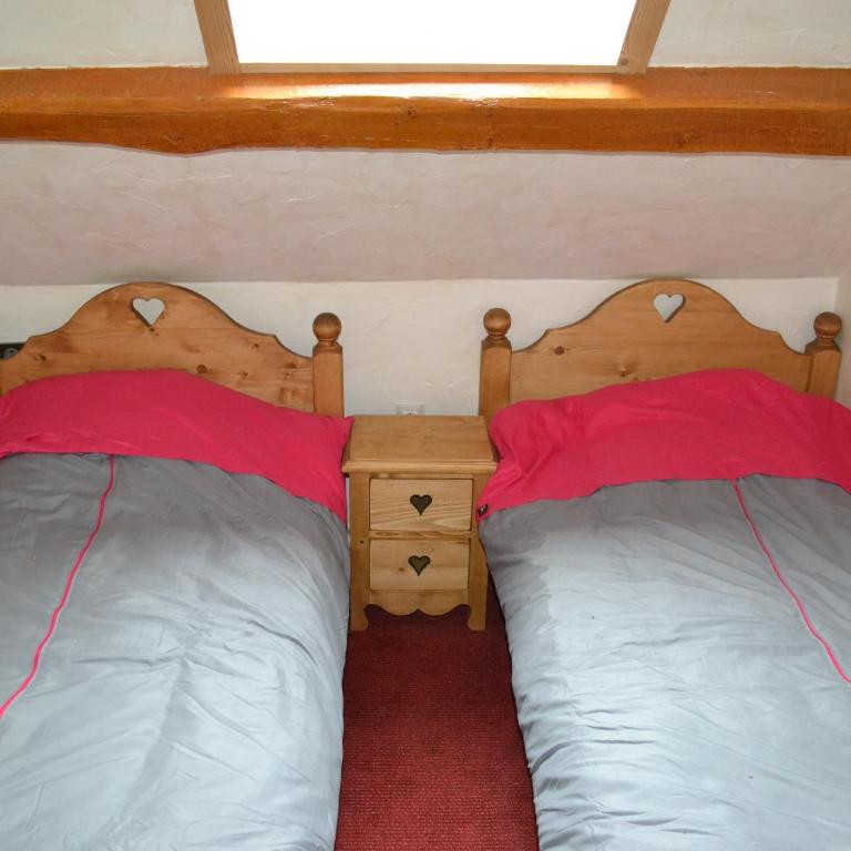 VAUJANYLOCATIONS - Chalet Perin - Appartement avec Terrasse - 4