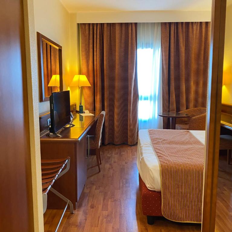 Holiday Inn Cagliari by IHG - Camera Standard - 1