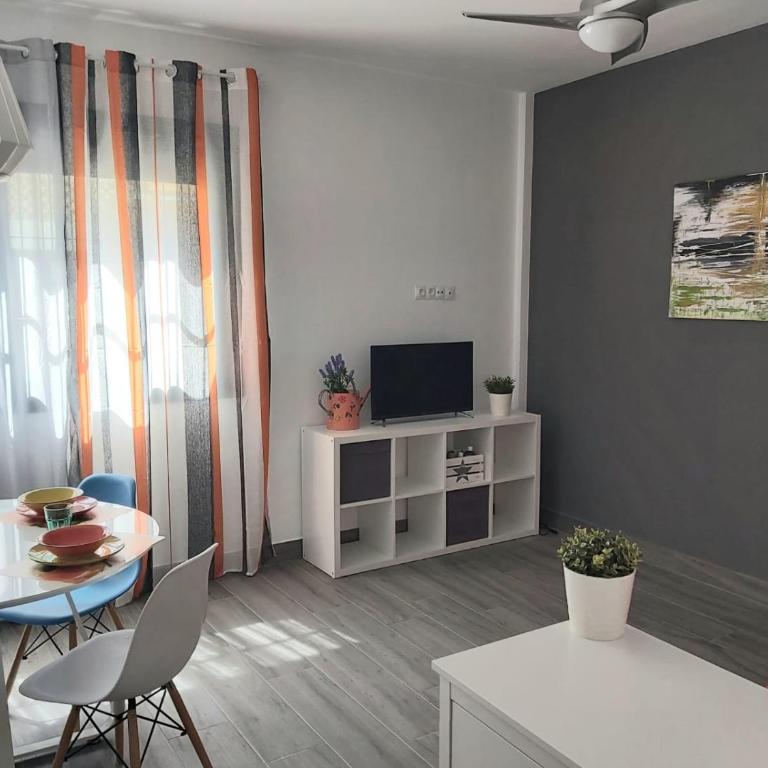 Bnbook Medea Apartments - Apartamento - Planta baja - 2