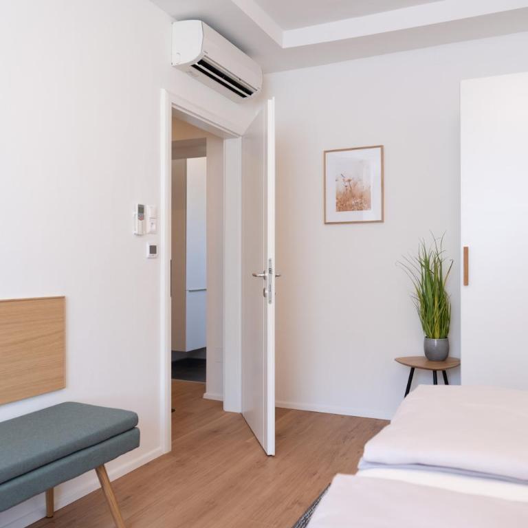 MH Living - 5 - Scandinavian Living Dream in Center - Deluxe Apartment - 3