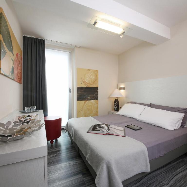 Happy Hotel Atelier Gardone Vittoriale - Camera Matrimoniale Superior - 2