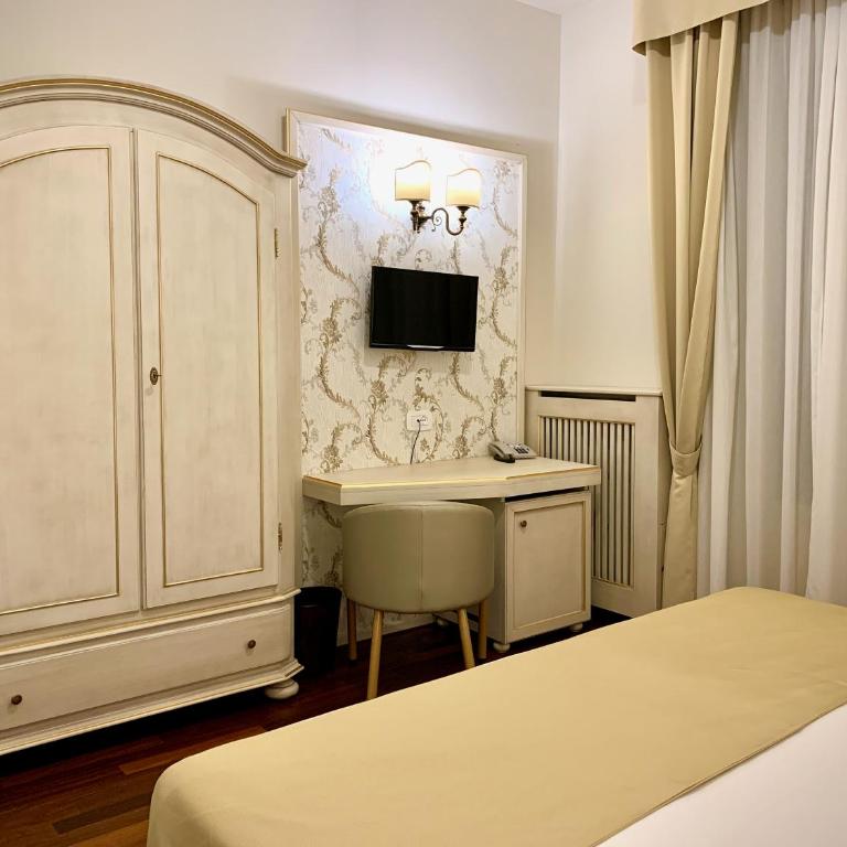 Albergo Gardesana - Doppelzimmer mit Seeblick - 8
