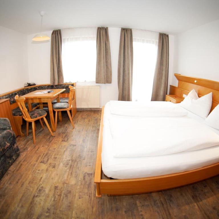 der Steinerwirt - B&B in bester Lage - Dreibettzimmer - 15