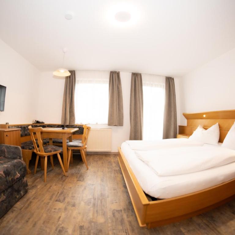der Steinerwirt - B&B in bester Lage - Dreibettzimmer - 3