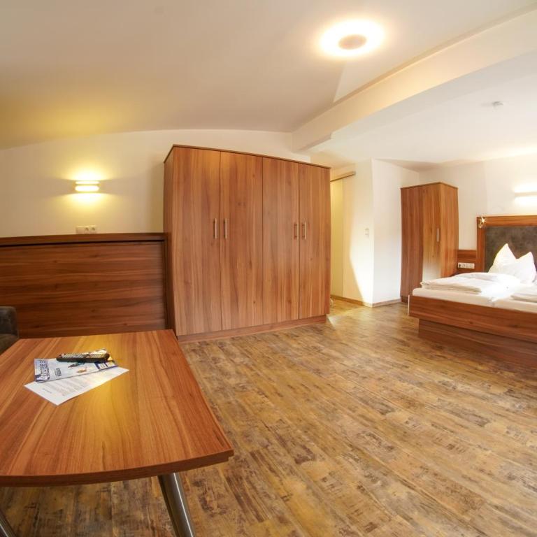 der Steinerwirt - B&B in bester Lage - Familienzimmer - 4