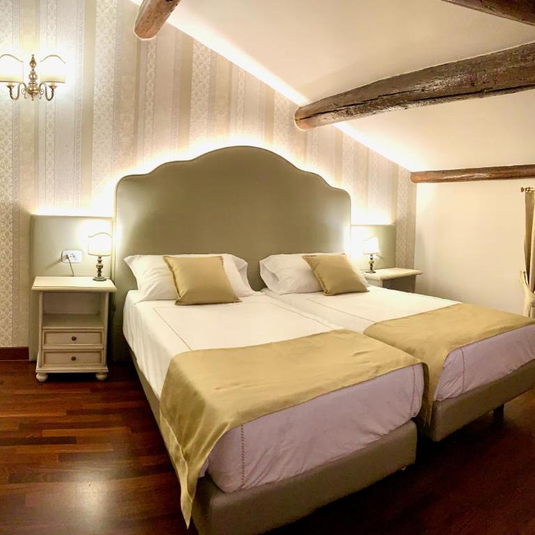Albergo Gardesana - Doppelzimmer im Dachgeschoss - 1