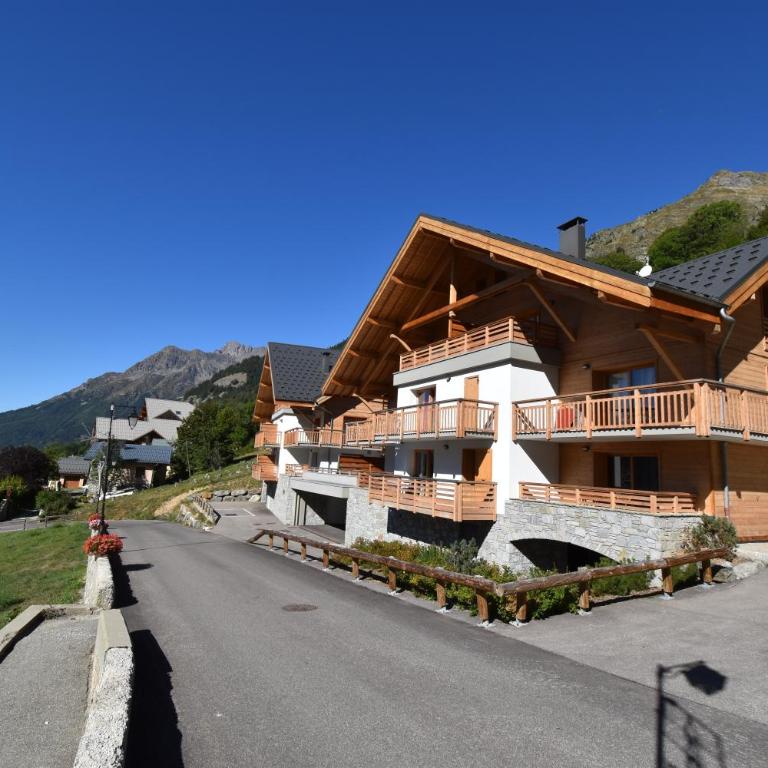 VAUJANYLOCATIONS - Ameythistes B8 - Chalet 2 Chambres - 1