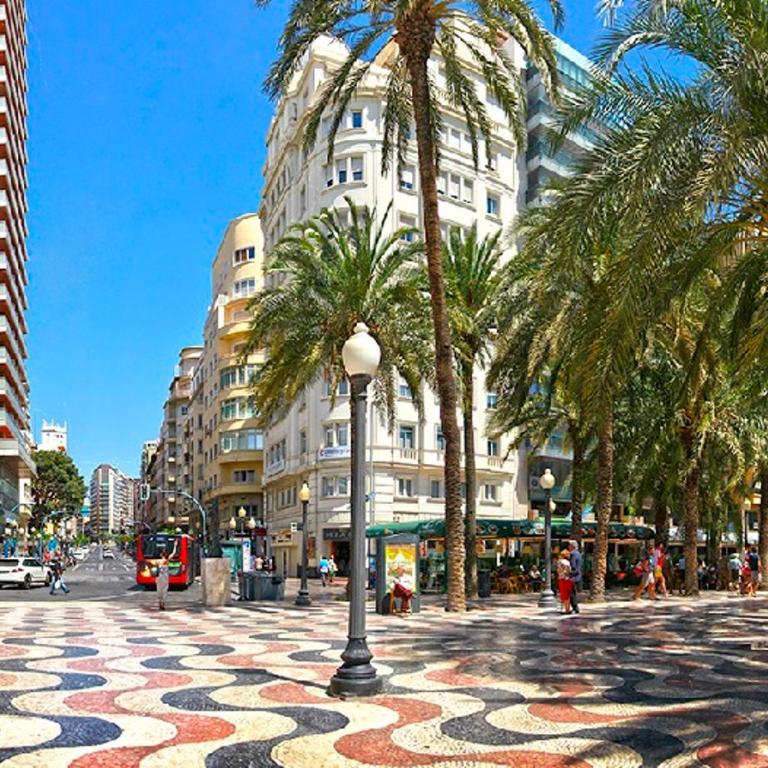 Charming apartment in Alicante near the sea & city center - Two-Bedroom Apartment - 24
