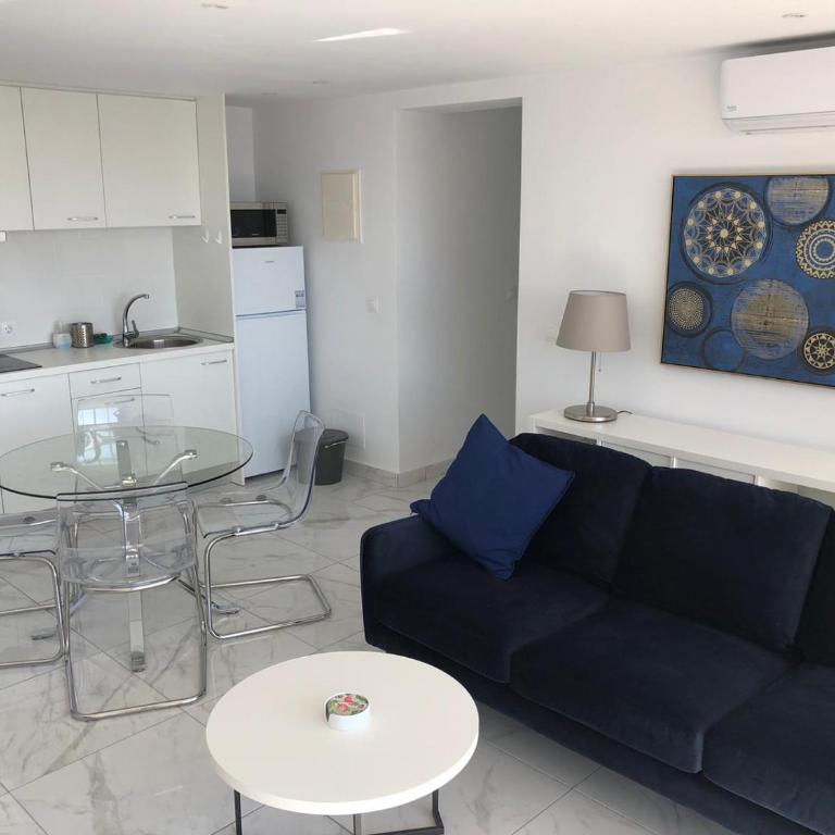 Sea View Apartment Near Estepona Port - Apartamento de 2 dormitorios - 8