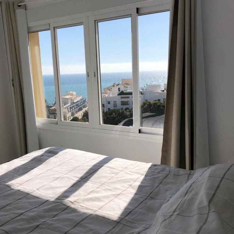Sea View Apartment Near Estepona Port - Apartamento de 2 dormitorios - 12