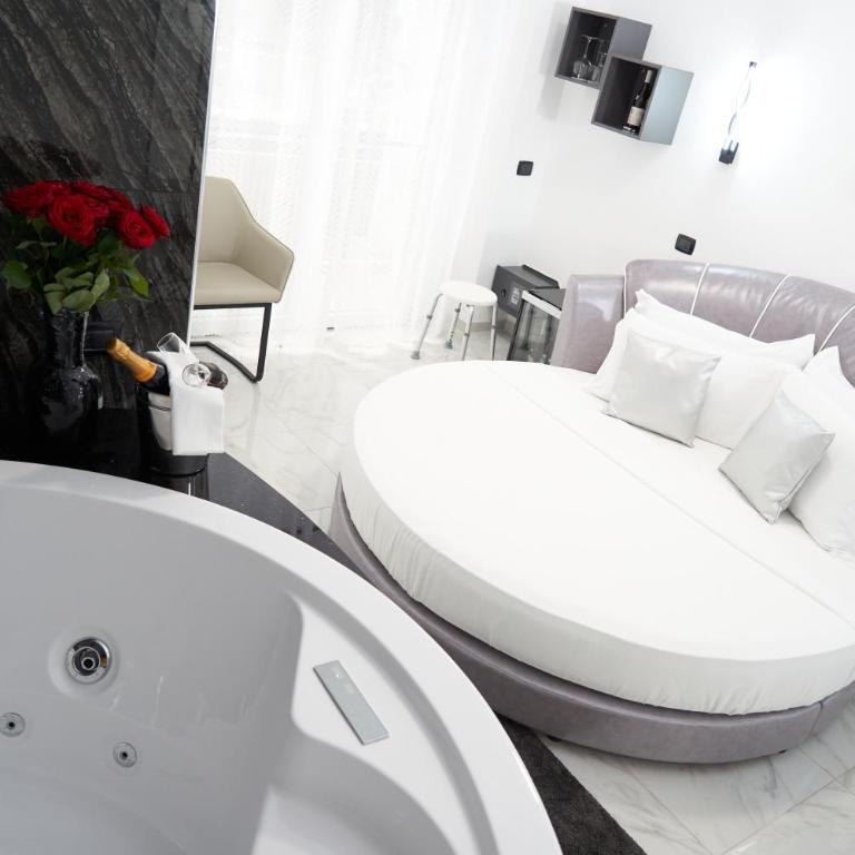 Gregorio VII Luxury Suites San Damaso - Suite Luna di Miele - 20