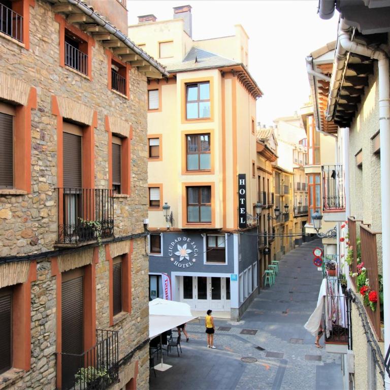 Casa Campanilla Jaca - Doppelzimmer mit eigenem Bad - 22