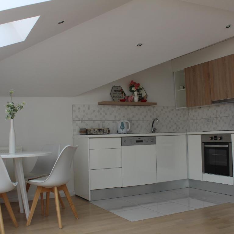 City Hall ApHEARTment - Apartman sa 2 Spavaće Sobe - 50