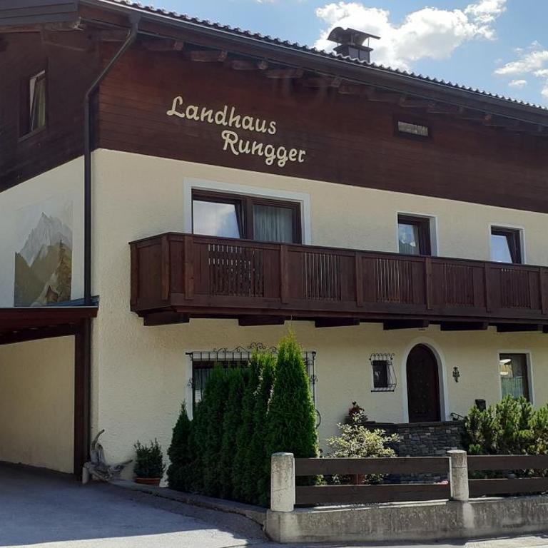 Landhaus Rungger - Haus mit 6 Schlafzimmern - 2