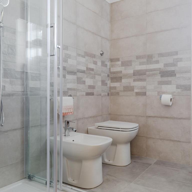 Le Rondini Apartment, 5 persone, 2 balconi, Policlinico Tor Vergata e Casilino, Metro C Torre Maura per il Colosseo a 10 minuti, WI-FI, aria condizionata - One-Bedroom Apartment - 25