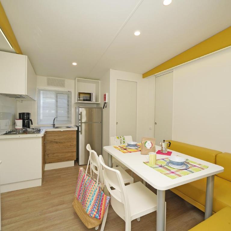 San Francesco Camping Village - Casa Mobile con 3 Camere da Letto - 9