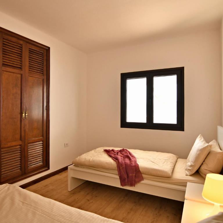Villa Zonzamas - Three-Bedroom Villa - 19