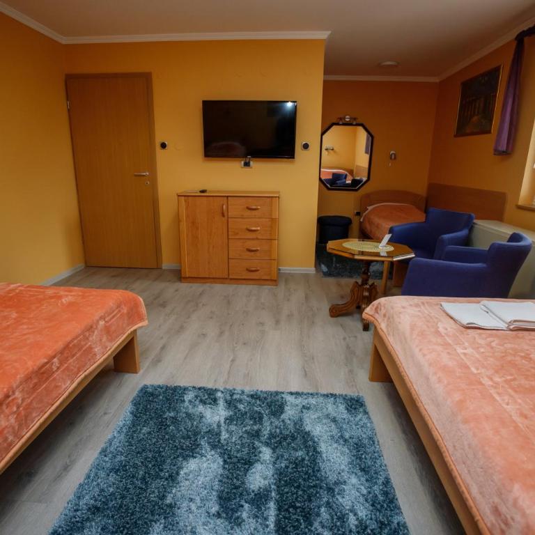 Guest house Mali hotel - Deluxe Family Room - 4