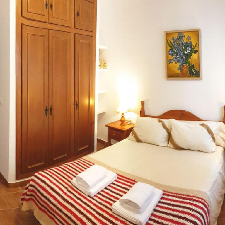 Apartamentos Turísticos Dos Fuentes - Two-Bedroom Apartment - 25