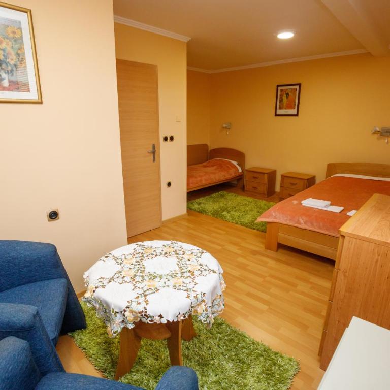 Guest house Mali hotel - Comfort Triple Room - 4