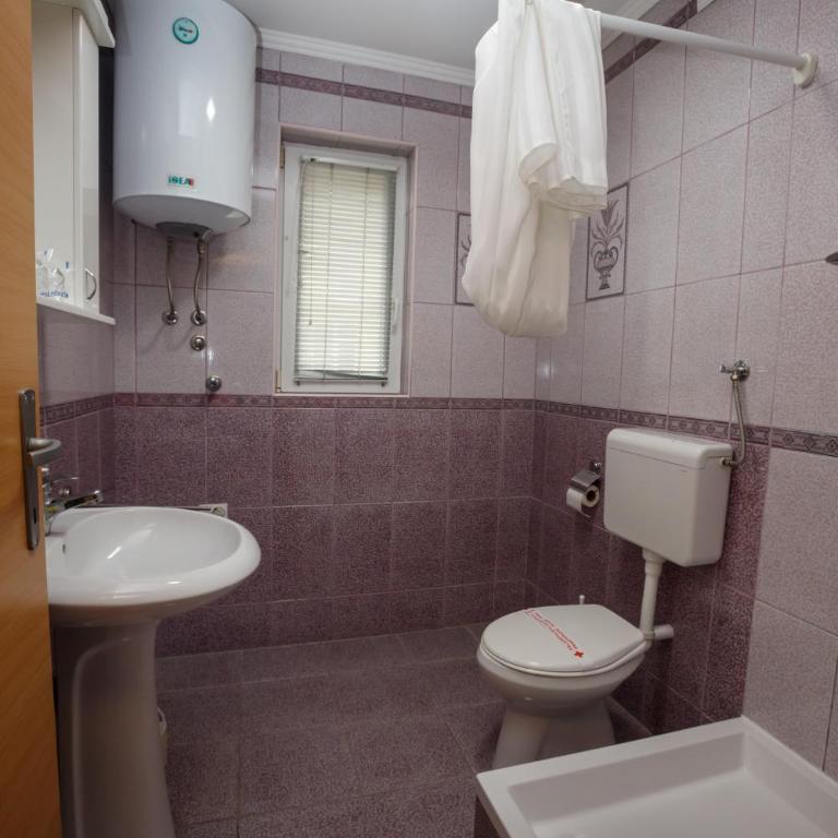 Guest house Mali hotel - Double or Twin Room with Private Bathroom - 6