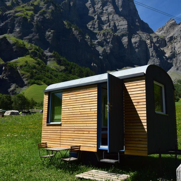 Campingplatz mit Restaurant & Sportarena Leukerbad - Mobilheim - 1
