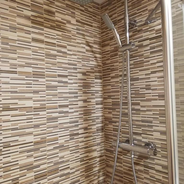 Hostal Rosa - Single Room with Private Bathroom - 5