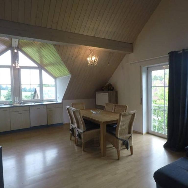 Ferienwohnung Leutkirch offen hell hoch schöne Aussicht - Apartment mit 2 Schlafzimmern - 5