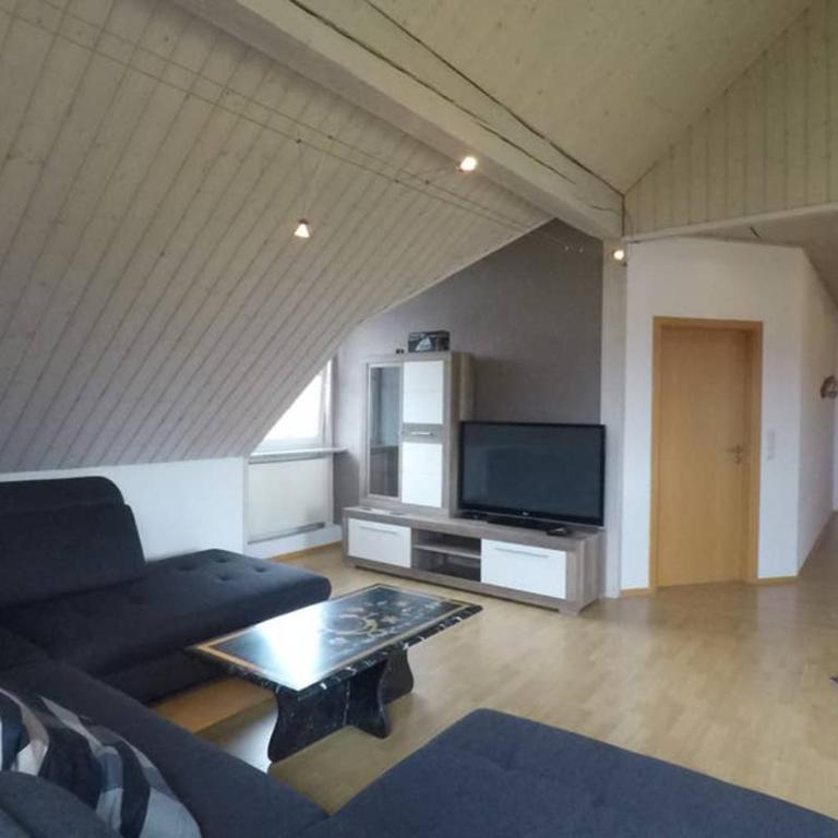 Ferienwohnung Leutkirch offen hell hoch schöne Aussicht - Apartment mit 2 Schlafzimmern - 3