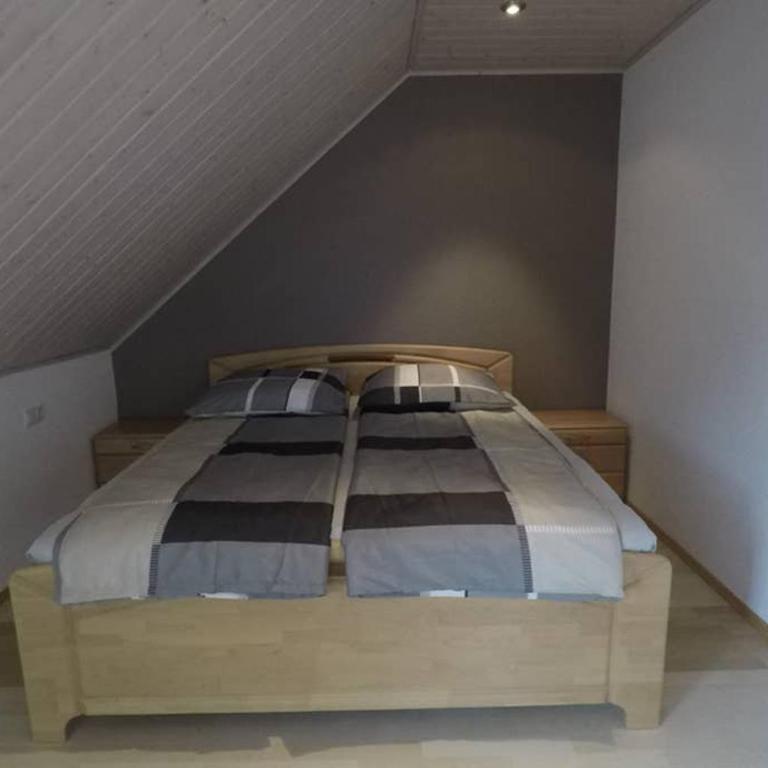 Ferienwohnung Leutkirch offen hell hoch schöne Aussicht - Apartment mit 2 Schlafzimmern - 9